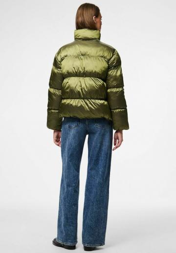 Зимняя куртка