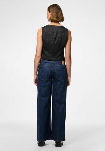 Джинсовая жилетка