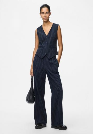 Джинсовая жилетка