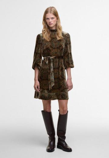 Короткое платье