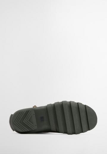 Резиновые сапоги