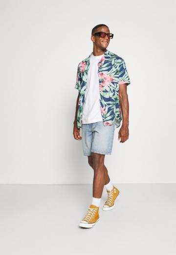 Рубашка с коротким рукавом