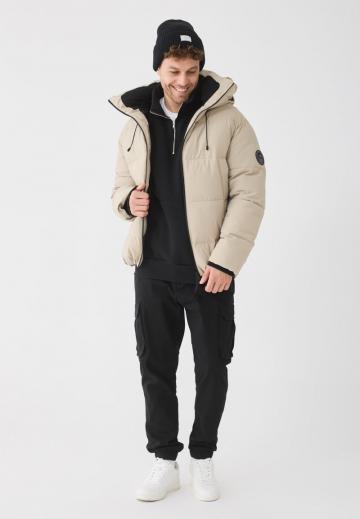 Зимняя куртка