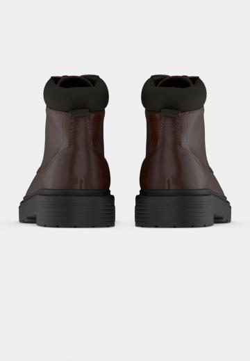 Ботинки на шнуровке