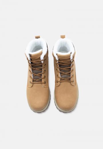 Зимние ботинки