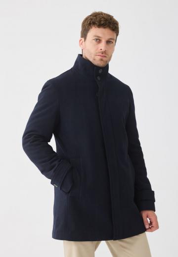 Короткое пальто