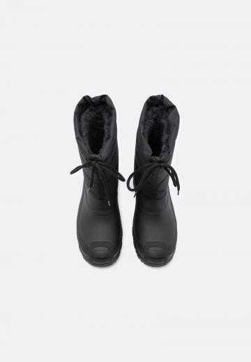 Зимние ботинки