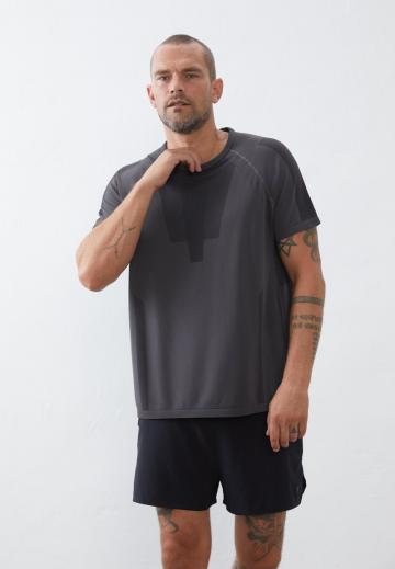 Спортивная майка