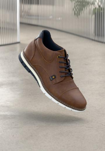 Ботинки на шнуровке