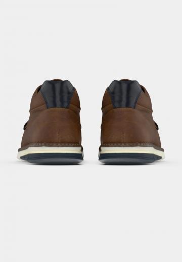 Ботинки на шнуровке