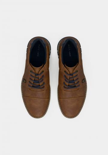 Ботинки на шнуровке