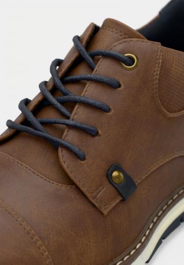 Ботинки на шнуровке