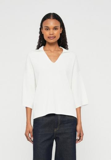 Пуловер с рукавом три четверти