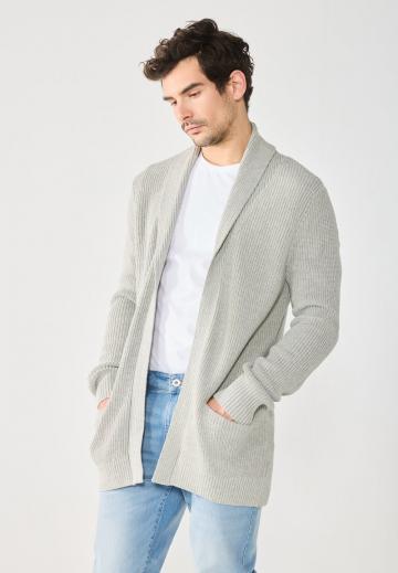 Вязаная кофта