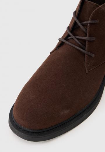 Ботинки на шнуровке