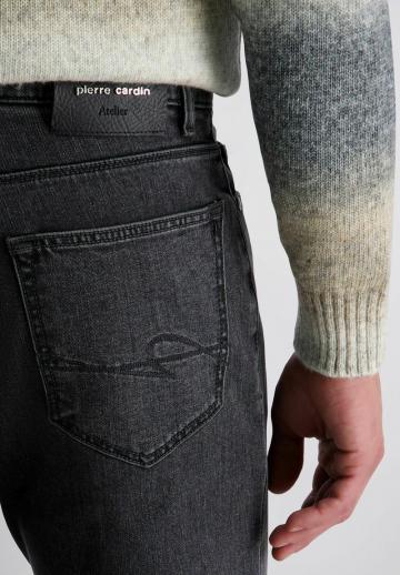 Узкие джинсы