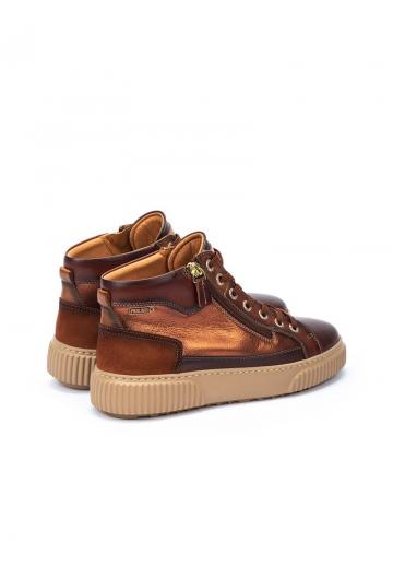 Гандбольные кроссовки