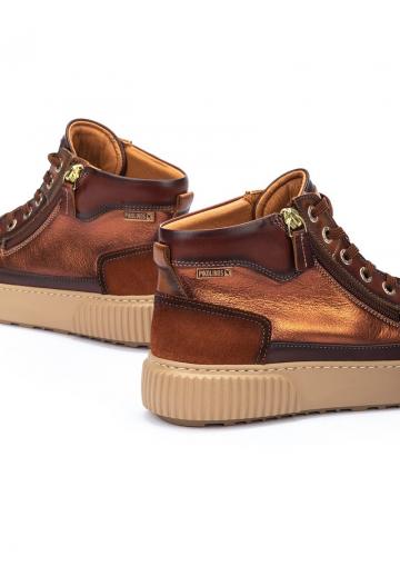 Гандбольные кроссовки