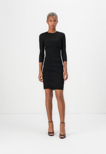 Короткое платье