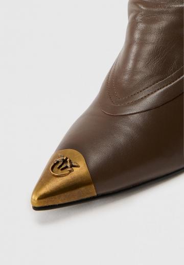 Высокие сапоги