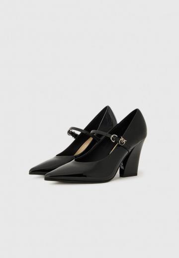 Туфли с ремешком