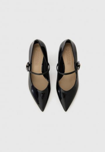 Туфли с ремешком