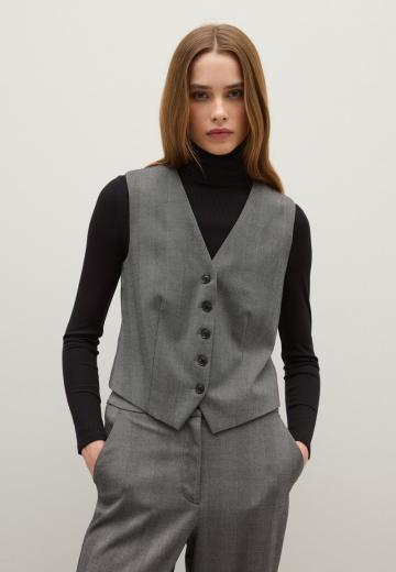 Джинсовая жилетка