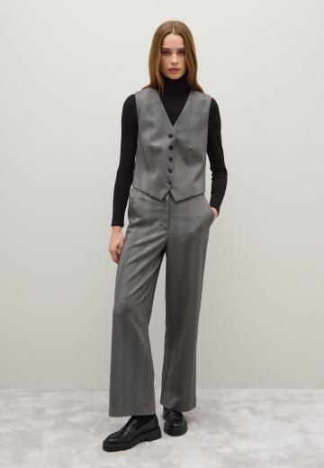 Джинсовая жилетка