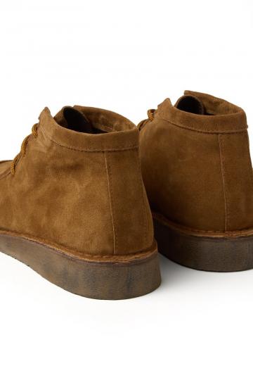 Ботинки на шнуровке