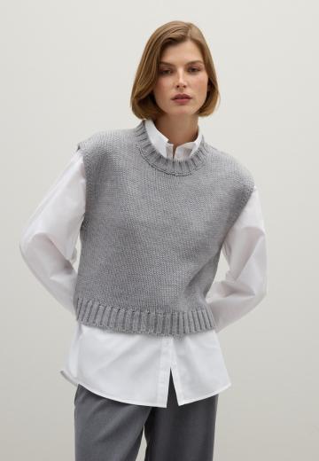 Пуловер без рукавов