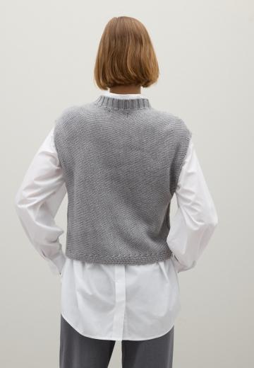 Пуловер без рукавов