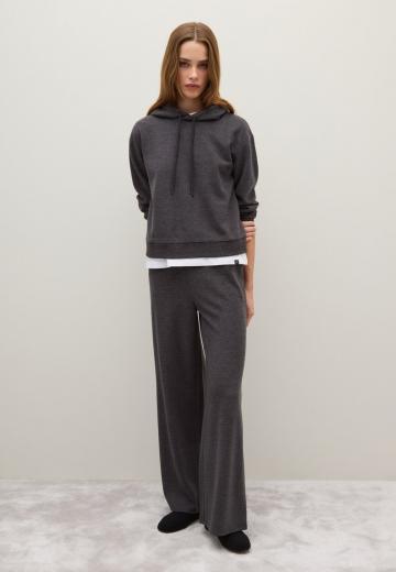 Пуловер с капюшоном