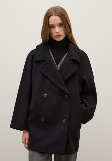 Короткое пальто