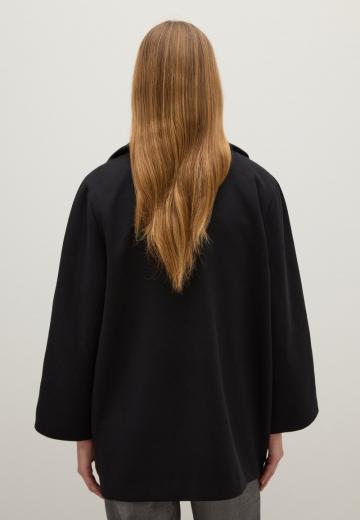 Короткое пальто