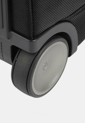 Чемодан на колесах