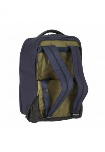 Чемодан на колесах