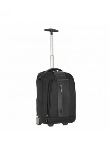 Чемодан на колесах