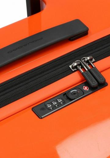 Чемодан на колесах