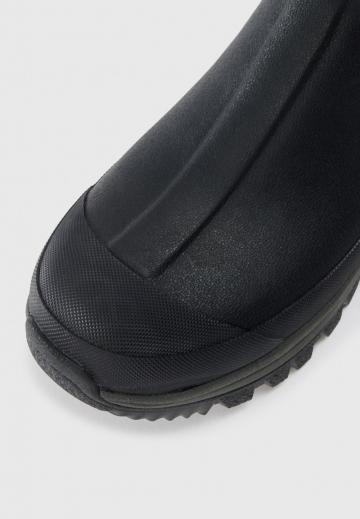 Резиновые сапоги