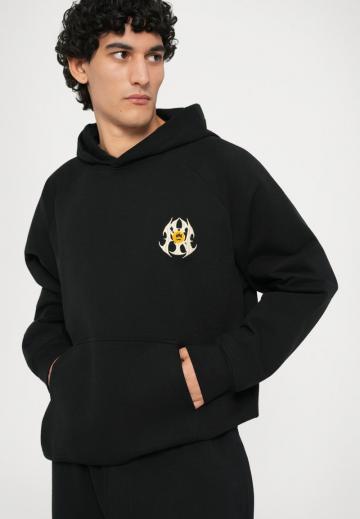 Пуловер с капюшоном