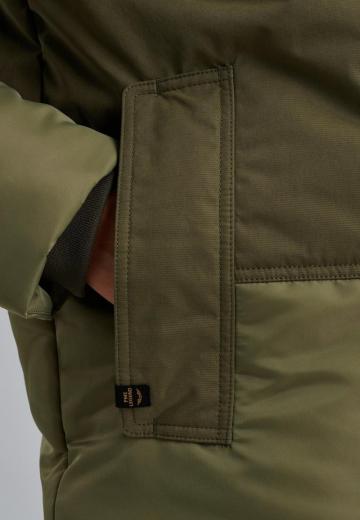 Зимняя куртка