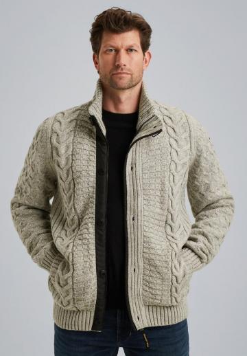 Вязаная кофта