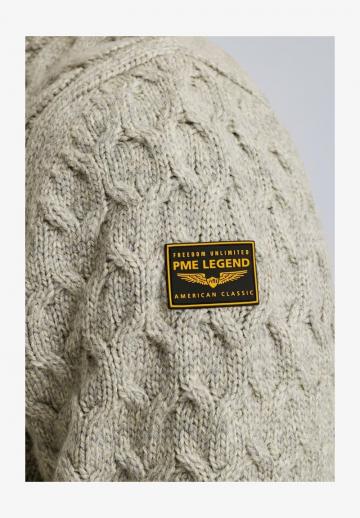 Вязаная кофта