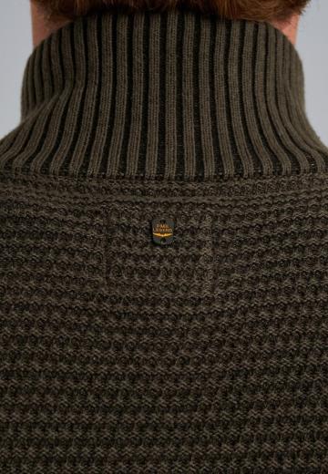 Вязаная кофта