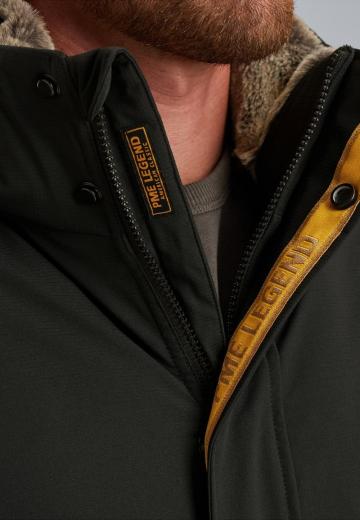 Зимняя куртка