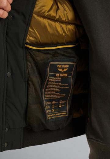 Зимняя куртка