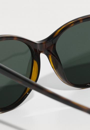 Солнечные очки