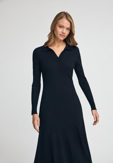 Вязаное платье
