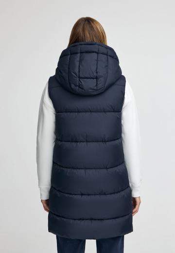 Длинный жилет