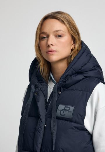 Длинный жилет